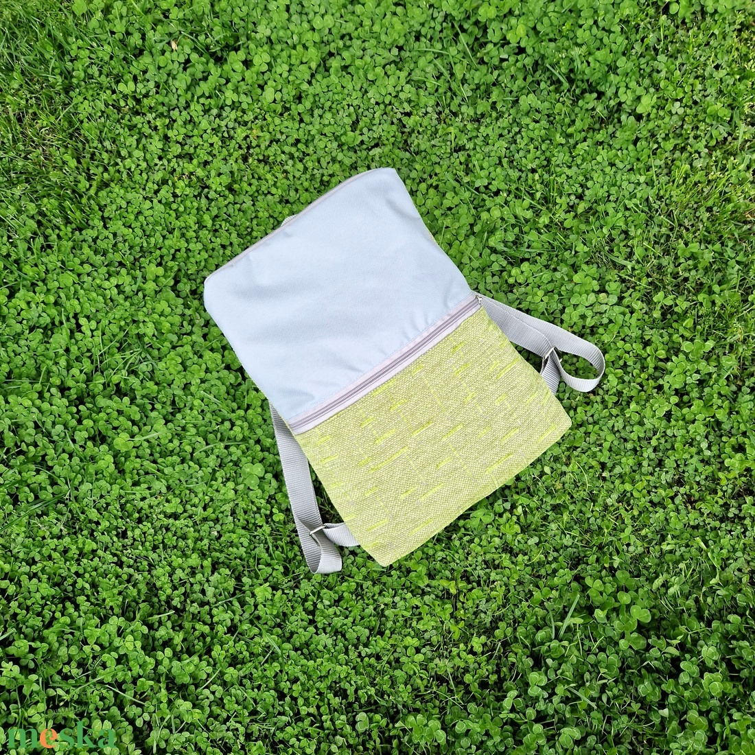 RE'A dizájn Zöld trapéz hátizsák - táska & tok - hátizsák - roll top hátizsák - Meska.hu