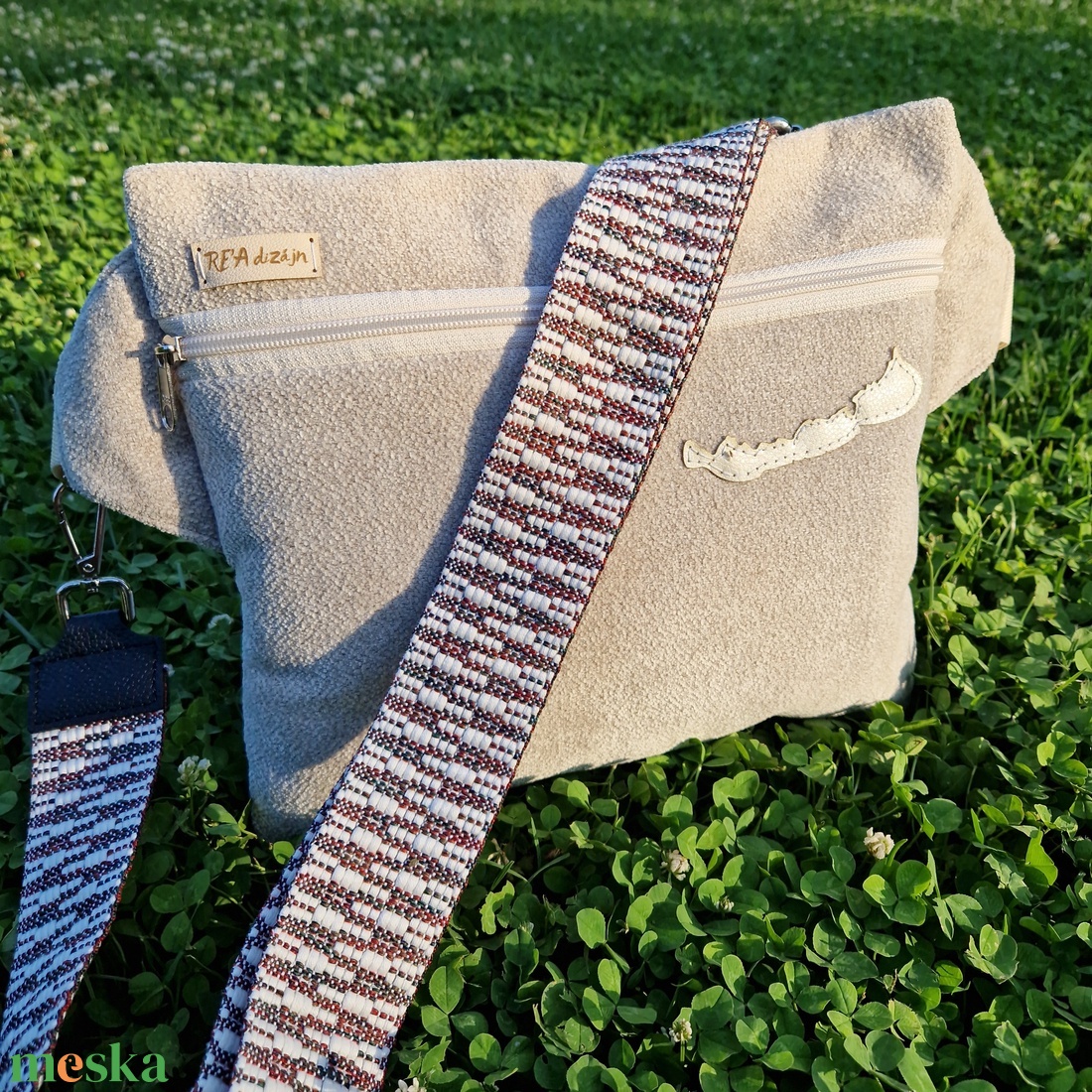 RE'A dizájn Bézs Balaton maxi crossbody táska - táska & tok - kézitáska & válltáska - vállon átvethető táska - Meska.hu