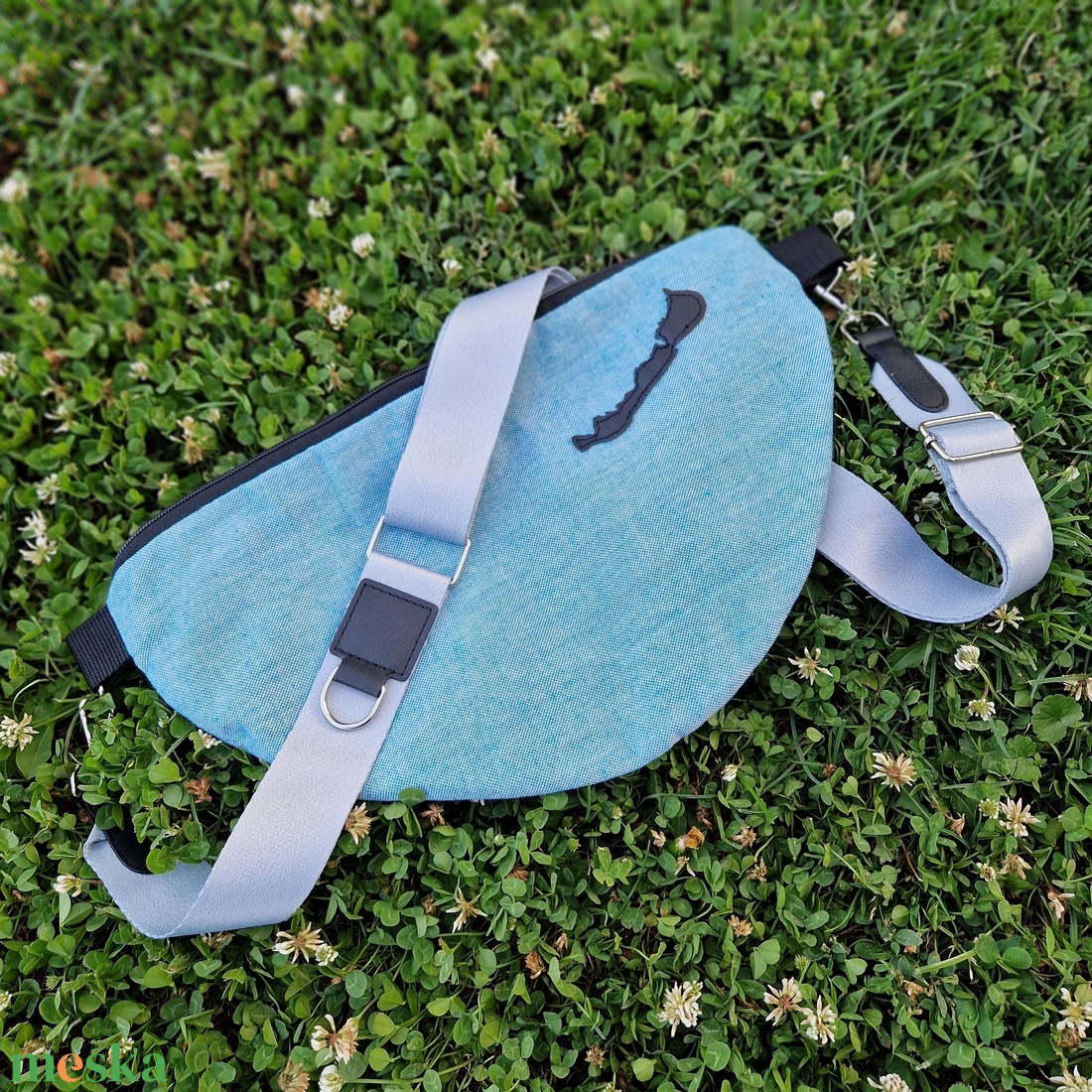 RE'A dizájn Kék Balaton banán crossbody táska - táska & tok - kézitáska & válltáska - vállon átvethető táska - Meska.hu