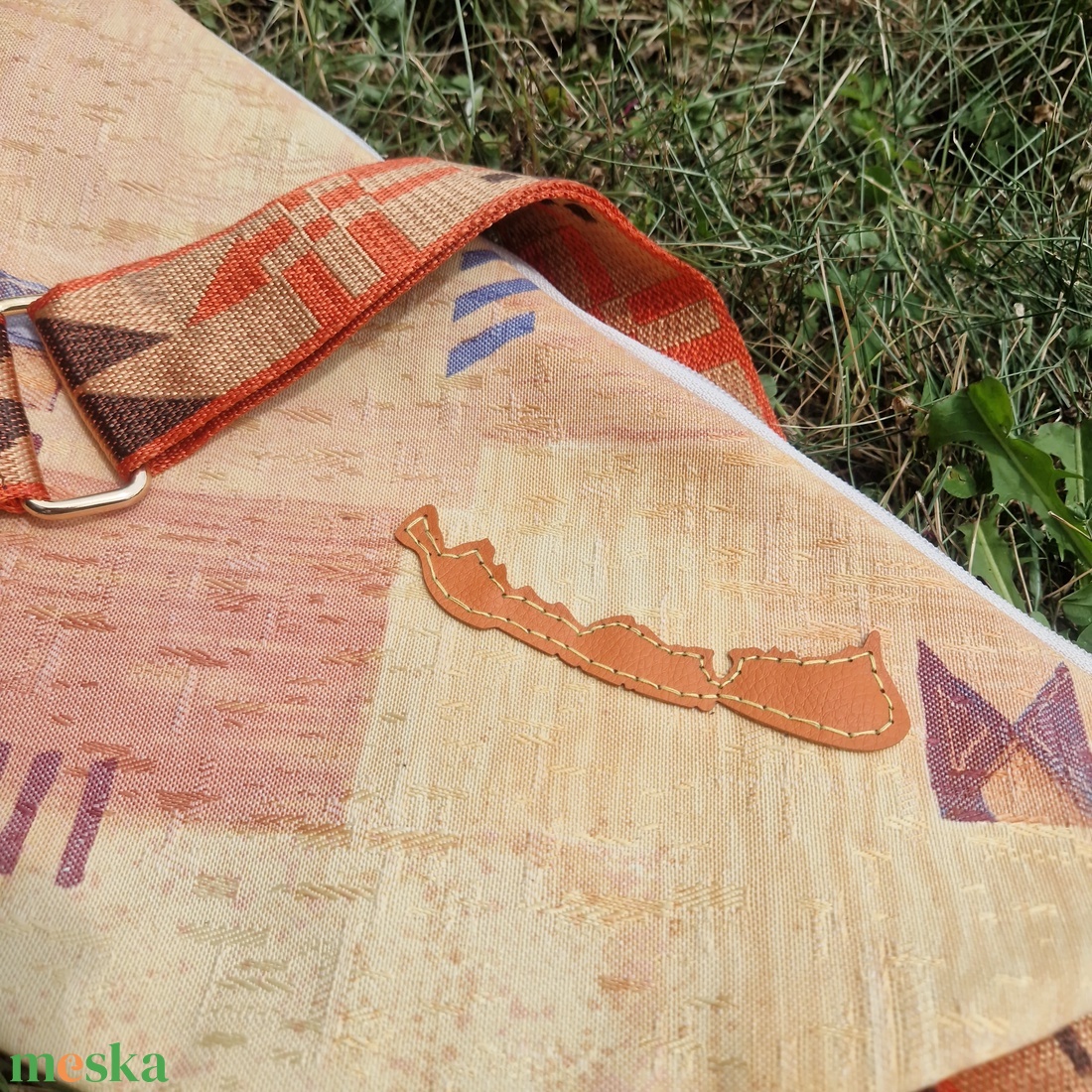 RE'A dizájn Citrom Balaton banán maxi crossbody - táska & tok - hátizsák - roll top hátizsák - Meska.hu