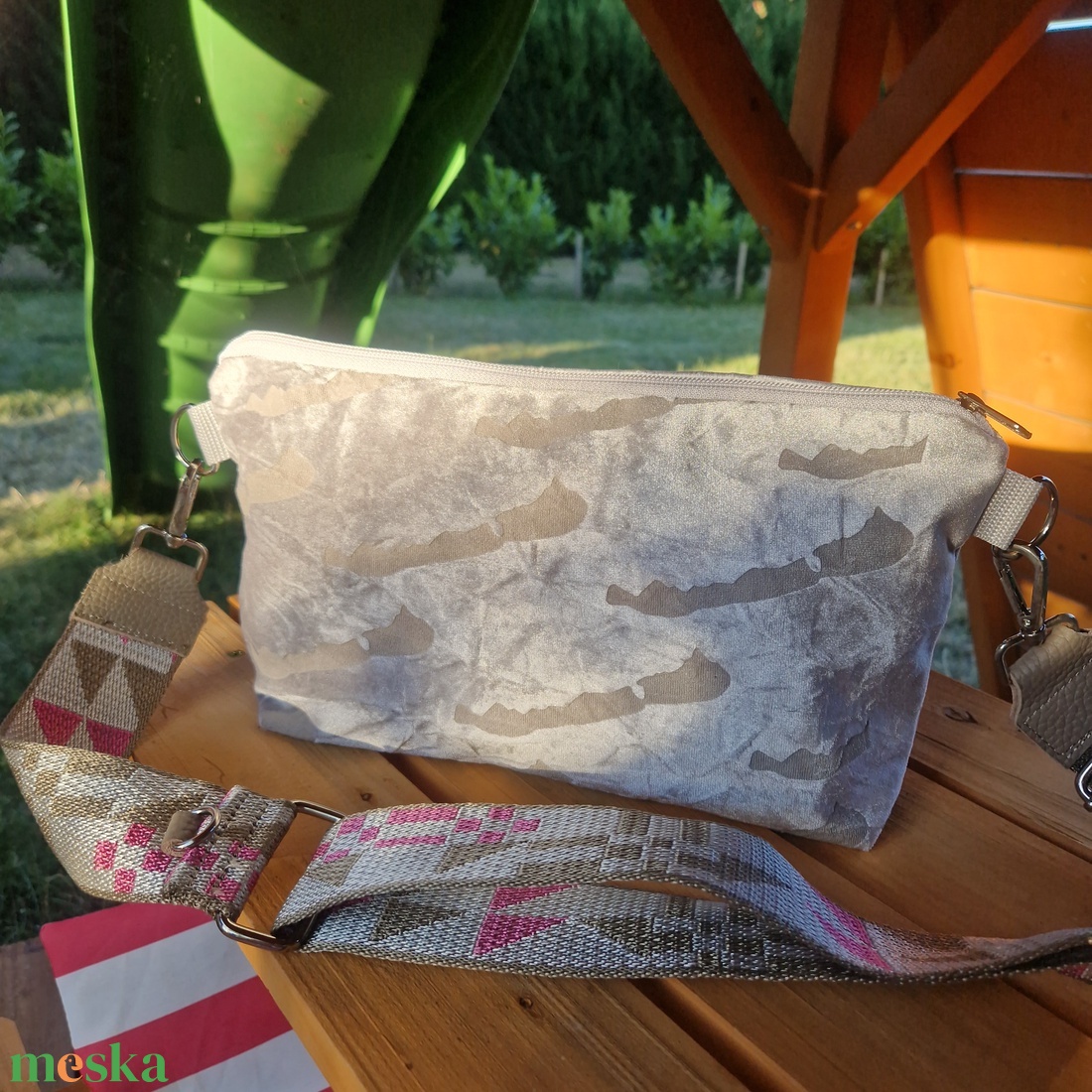 RE'A dizájn Ezüst Balaton midi crossbody - táska & tok - hátizsák - roll top hátizsák - Meska.hu