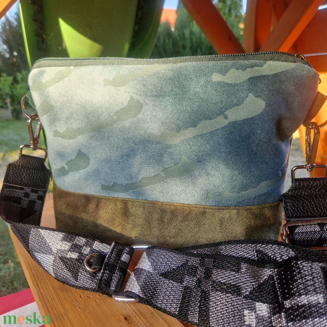 RE'A dizájn Zöld Balaton maxi crossbody - táska & tok - hátizsák - roll top hátizsák - Meska.hu