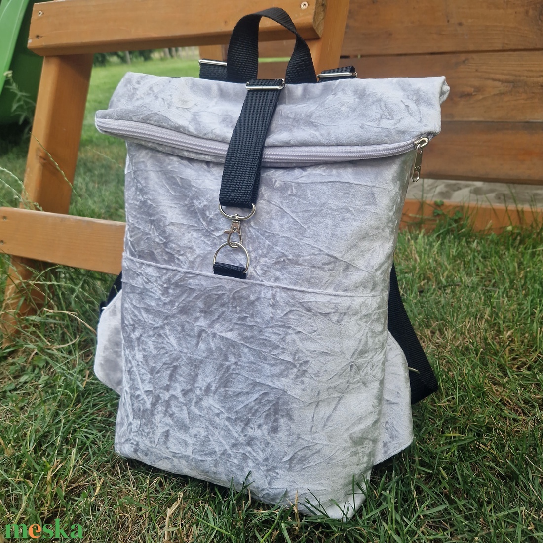 RE'A dizájn Black Silver Pearl rolltop hátizsák  - S/M méret - táska & tok - hátizsák - roll top hátizsák - Meska.hu