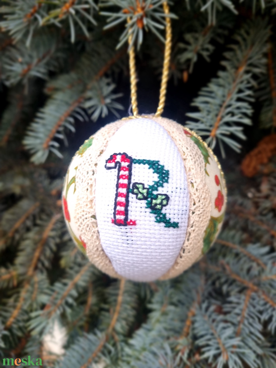 Karácsonyfadísz monogrammal - karácsony - karácsonyi lakásdekoráció - karácsonyfadíszek - Meska.hu