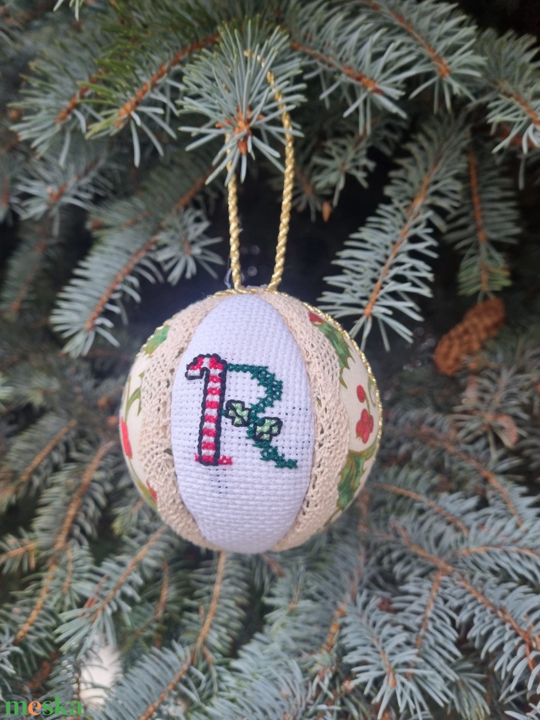 Karácsonyfadísz monogrammal - karácsony - karácsonyi lakásdekoráció - karácsonyfadíszek - Meska.hu