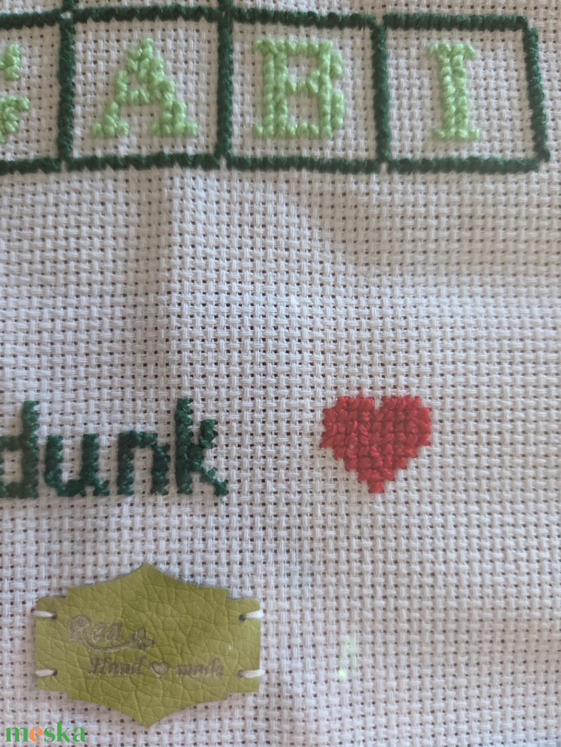 Scrabble kép - művészet - textilkép - keresztszemes - Meska.hu