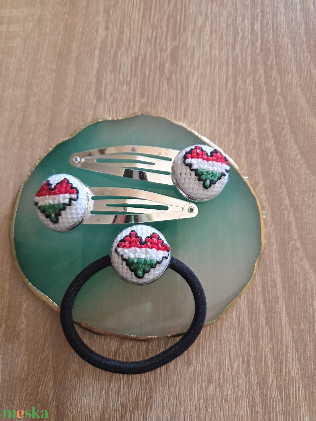 Nemzeti színű hajcsat+hajgumi szett - ruha & divat - hajdísz & hajcsat - hajgumi - Meska.hu