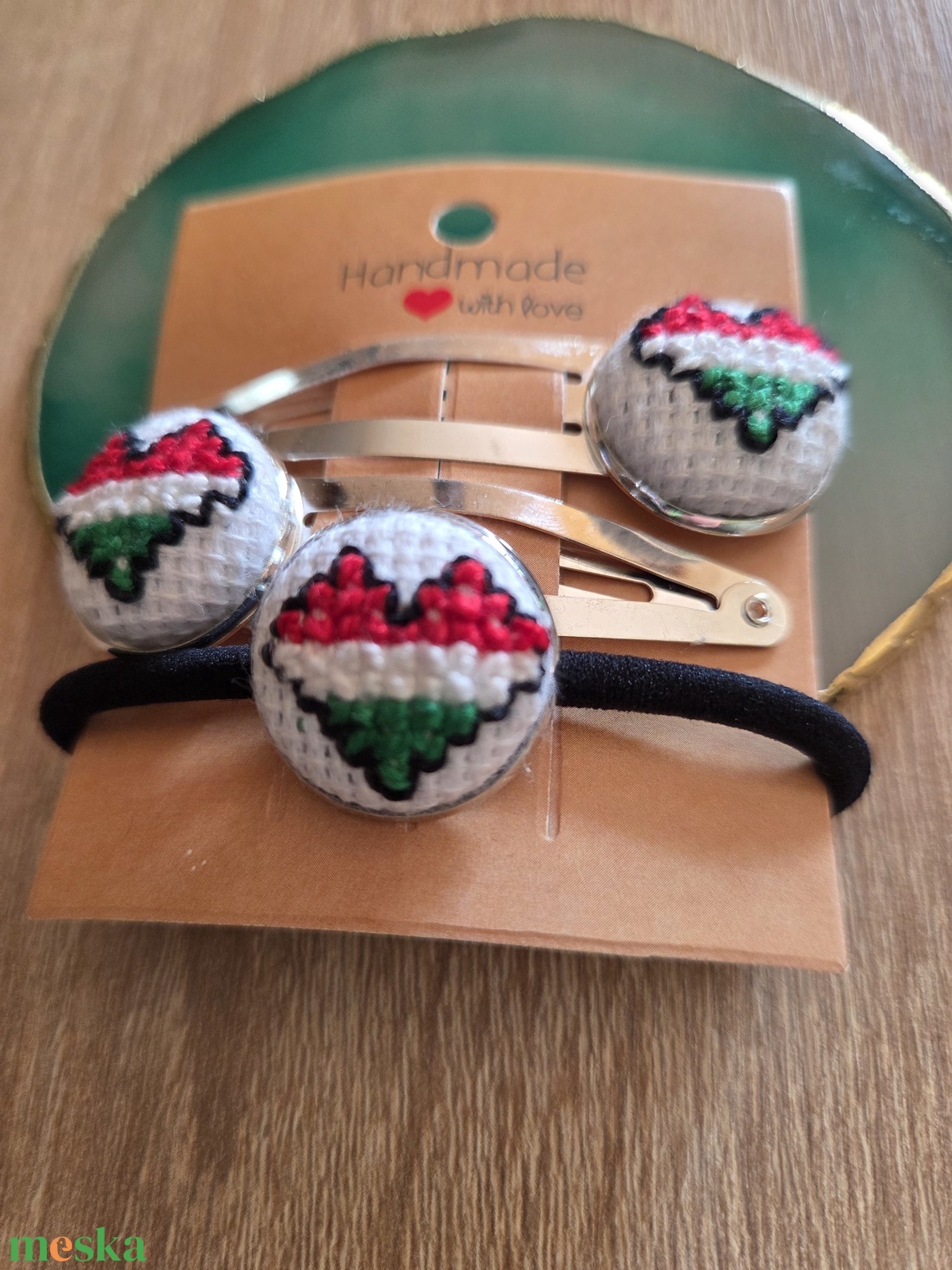 Nemzeti színű hajcsat+hajgumi szett - ruha & divat - hajdísz & hajcsat - hajgumi - Meska.hu