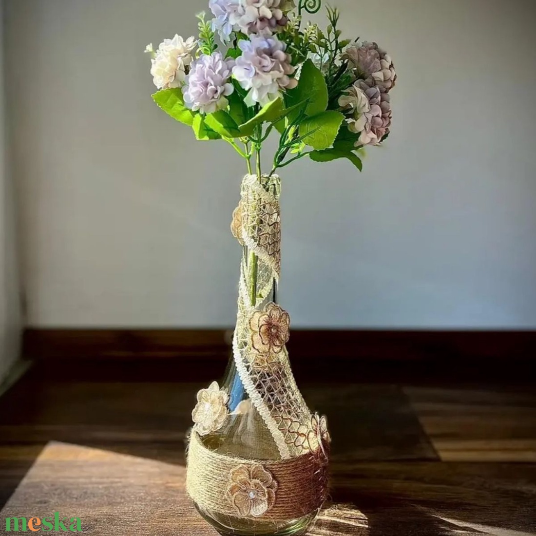Elegáns rusztikus váza virágokkal - otthon & életmód - dekoráció - asztal és polc dekoráció - díszüveg - Meska.hu Elegáns rusztikus váza virágokkal - otthon & életmód - dekoráció - asztal és polc dekoráció - díszüveg - Meska.hu
