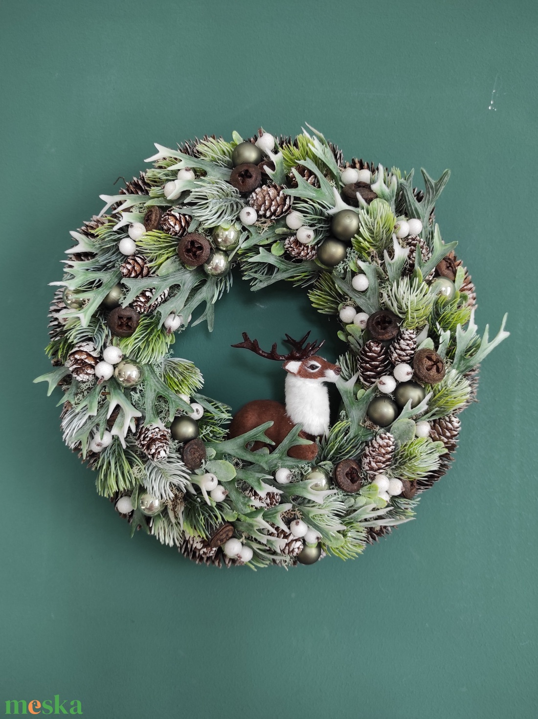 Zöld karácsonyi ajtódísz szarvassal - karácsony - adventi díszek - adventi ajtódísz - Meska.hu