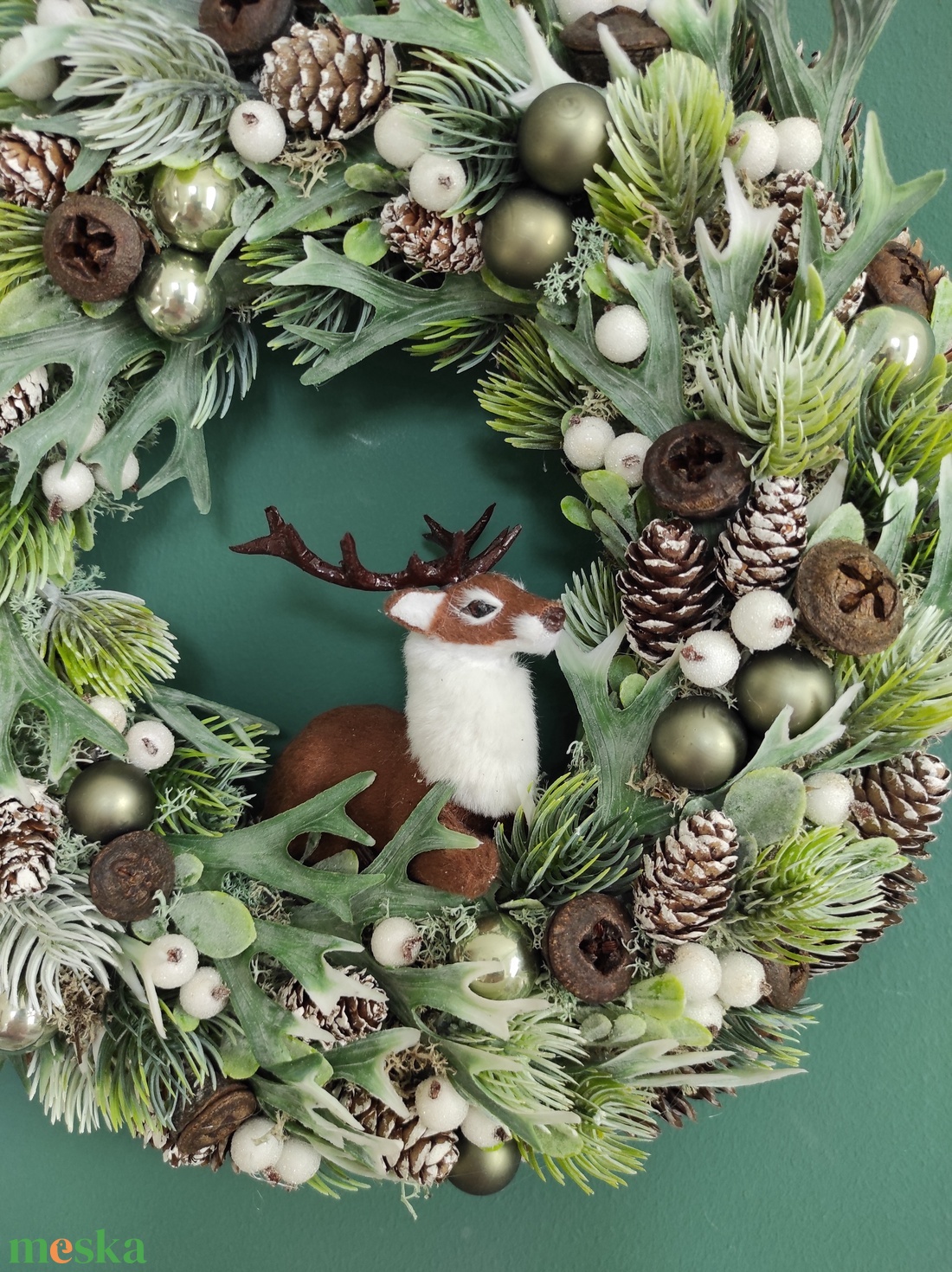 Zöld karácsonyi ajtódísz szarvassal - karácsony - adventi díszek - adventi ajtódísz - Meska.hu