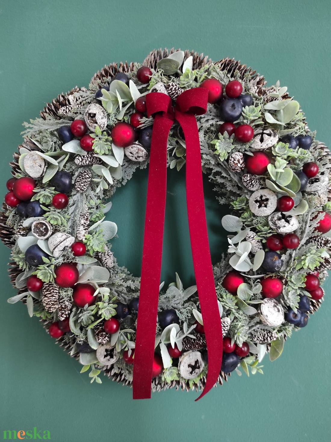 Piros bogyós ajtódísz bársony masnival - karácsony - adventi díszek - adventi ajtódísz - Meska.hu