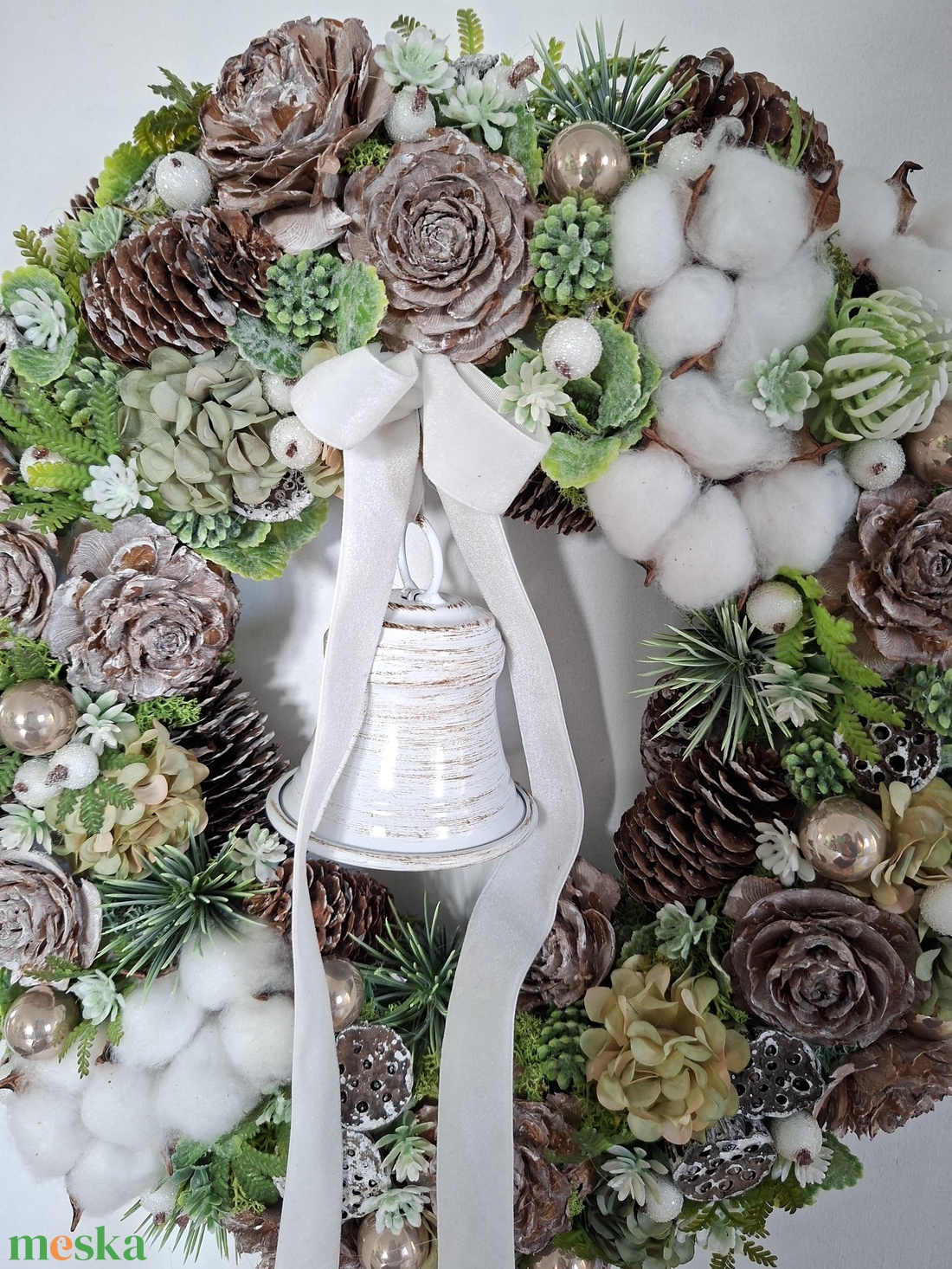 Téli ajtódísz haranggal - karácsony - karácsonyi lakásdekoráció - karácsonyi ajtódíszek - Meska.hu