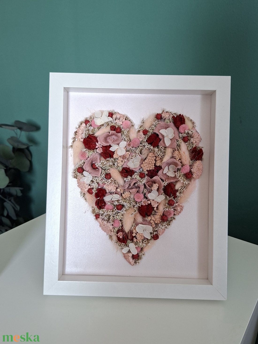 Virágokból szív képkeretben - otthon & életmód - virágdekoráció - virágdíszek - fali virágdekoráció - Meska.hu