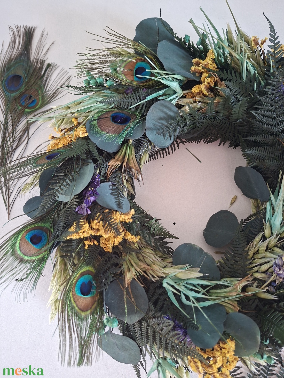 Szárítottvirágos ajtódísz, falidísz pávatollal - otthon & életmód - dekoráció - ajtó- és ablak dekoráció - ajtódísz & kopogtató - Meska.hu