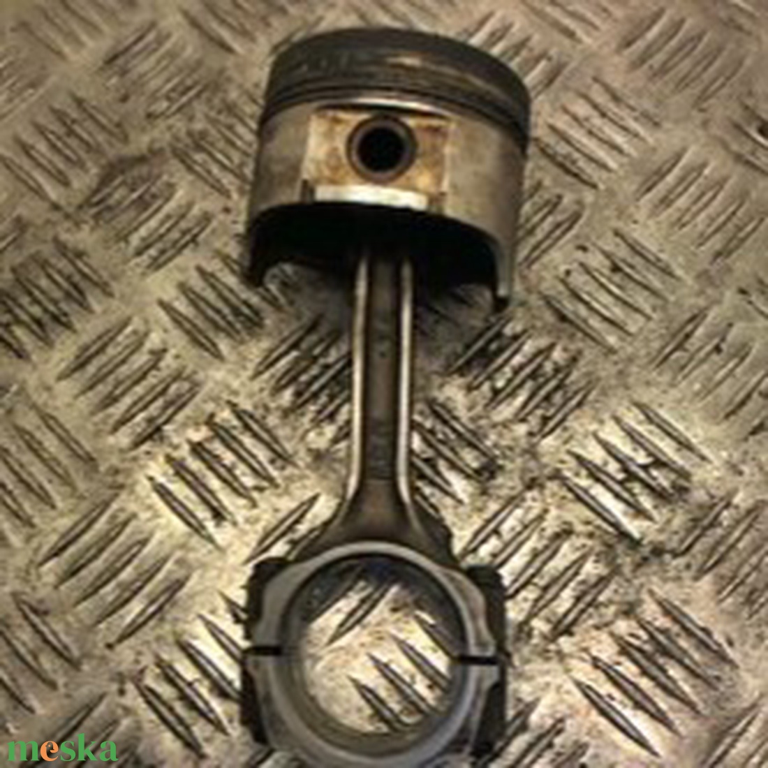 Egyedi fekete dugattyú óra � férfi ajándék, ipari stílusú autós, motoros dekor - otthon & életmód - dekoráció - asztal és polc dekoráció - asztaldísz - Meska.hu