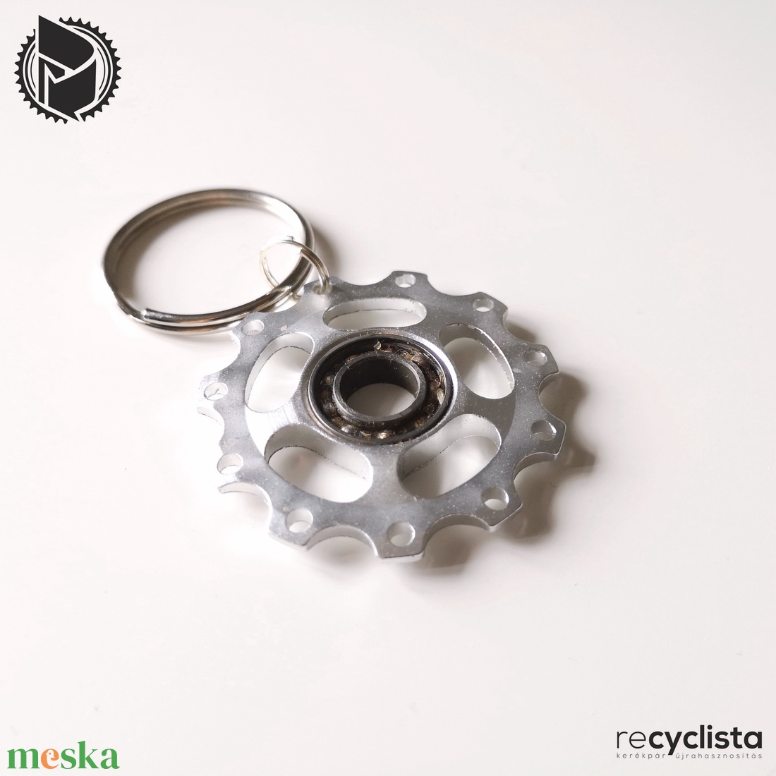recyclista WH-01 kulcstartó kerékpár váltógörgőből - ezüst - táska & tok - kulcstartó & táskadísz - kulcstartó - Meska.hu recyclista WH-01 kulcstartó kerékpár váltógörgőből - ezüst - táska & tok - kulcstartó & táskadísz - kulcstartó - Meska.hu