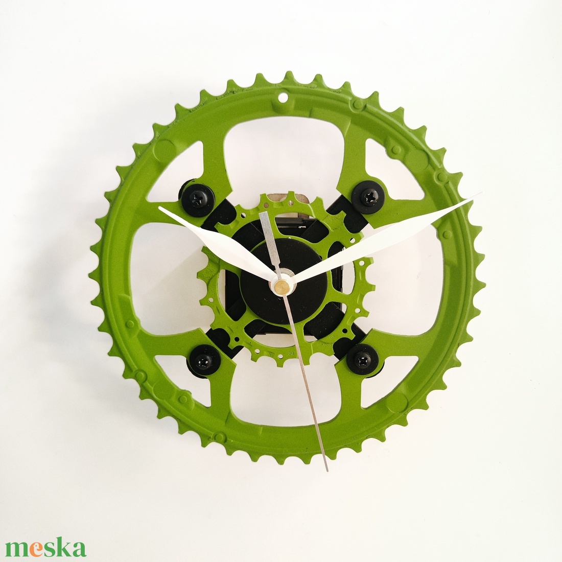 recyclock MES-028 - falióra újrahasznosított kerékpár alkatrészekből - otthon & életmód - dekoráció - fali és függő dekoráció - falióra & óra - Meska.hu recyclock MES-028 - falióra újrahasznosított kerékpár alkatrészekből - otthon & életmód - dekoráció - fali és függő dekoráció - falióra & óra - Meska.hu