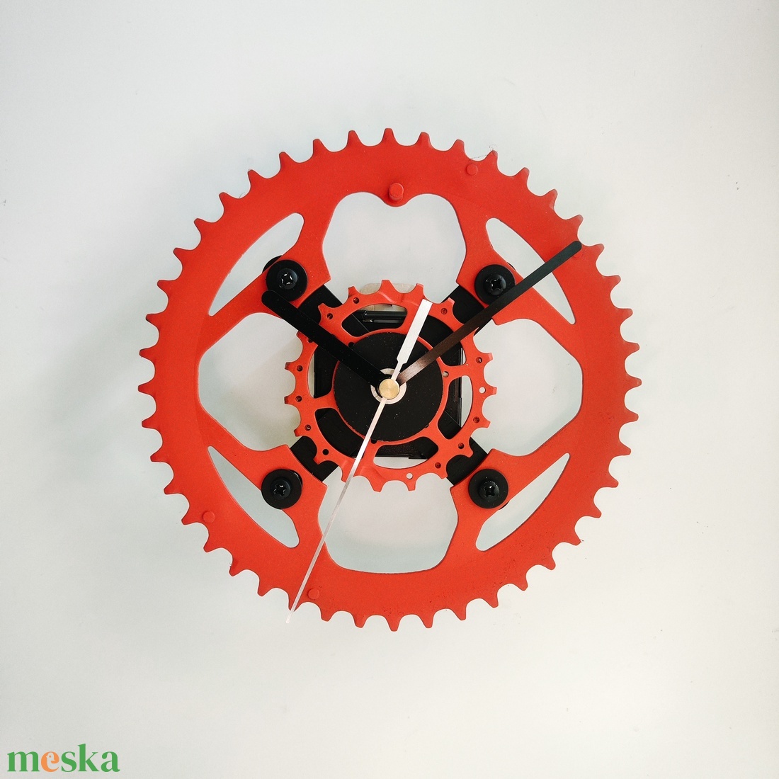 recyclock MES-044 - falióra újrahasznosított kerékpár alkatrészekből - otthon & életmód - dekoráció - fali és függő dekoráció - falióra & óra - Meska.hu recyclock MES-044 - falióra újrahasznosított kerékpár alkatrészekből - otthon & életmód - dekoráció - fali és függő dekoráció - falióra & óra - Meska.hu
