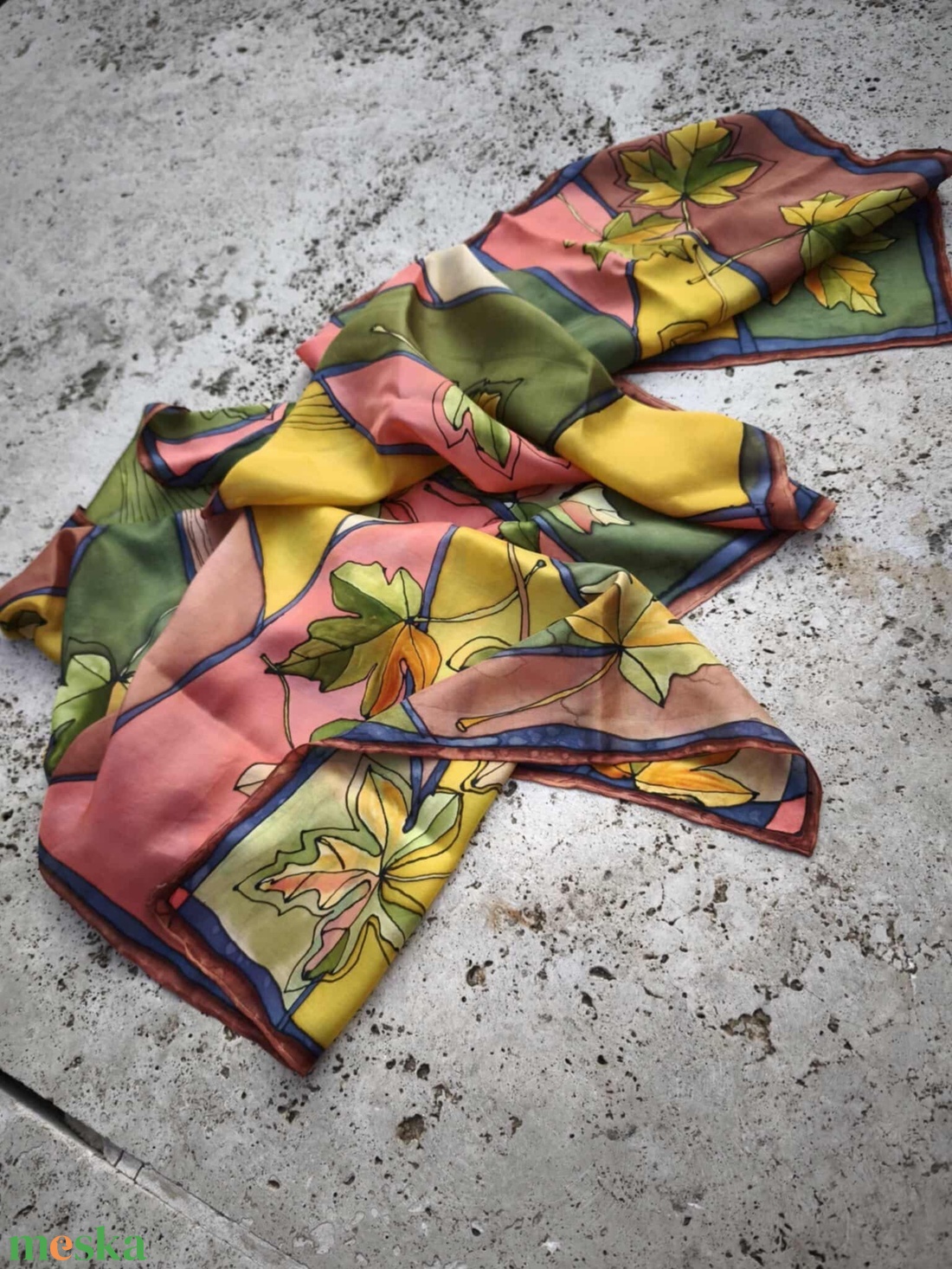 Kézi festésű valódi hernyóselyem sál-Őszi levelek - ruha & divat - sál, sapka, kendő - sál - Meska.hu