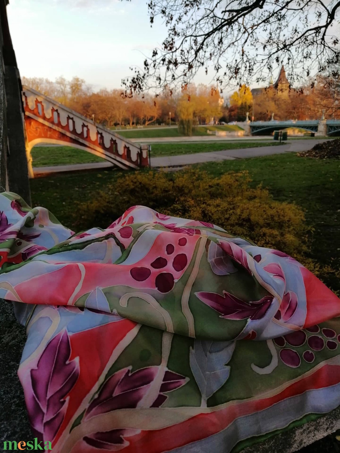 Kézi festésű valódi selyemsál -Őszi levelek - ruha & divat - sál, sapka, kendő - sál - Meska.hu