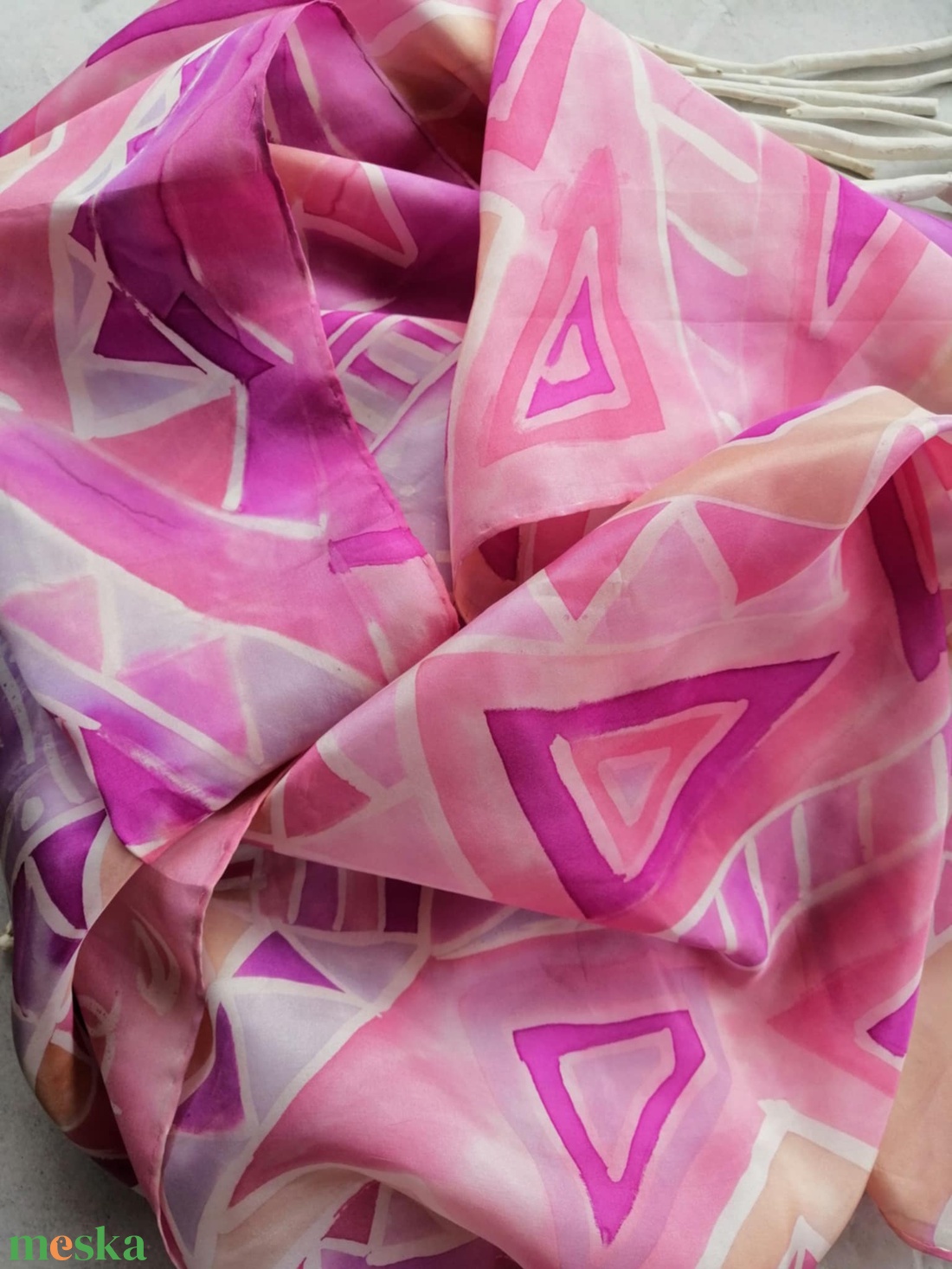 Kézi festésű valódi selyemsál rózsaszín és barack színekkel - ruha & divat - sál, sapka, kendő - sál - Meska.hu