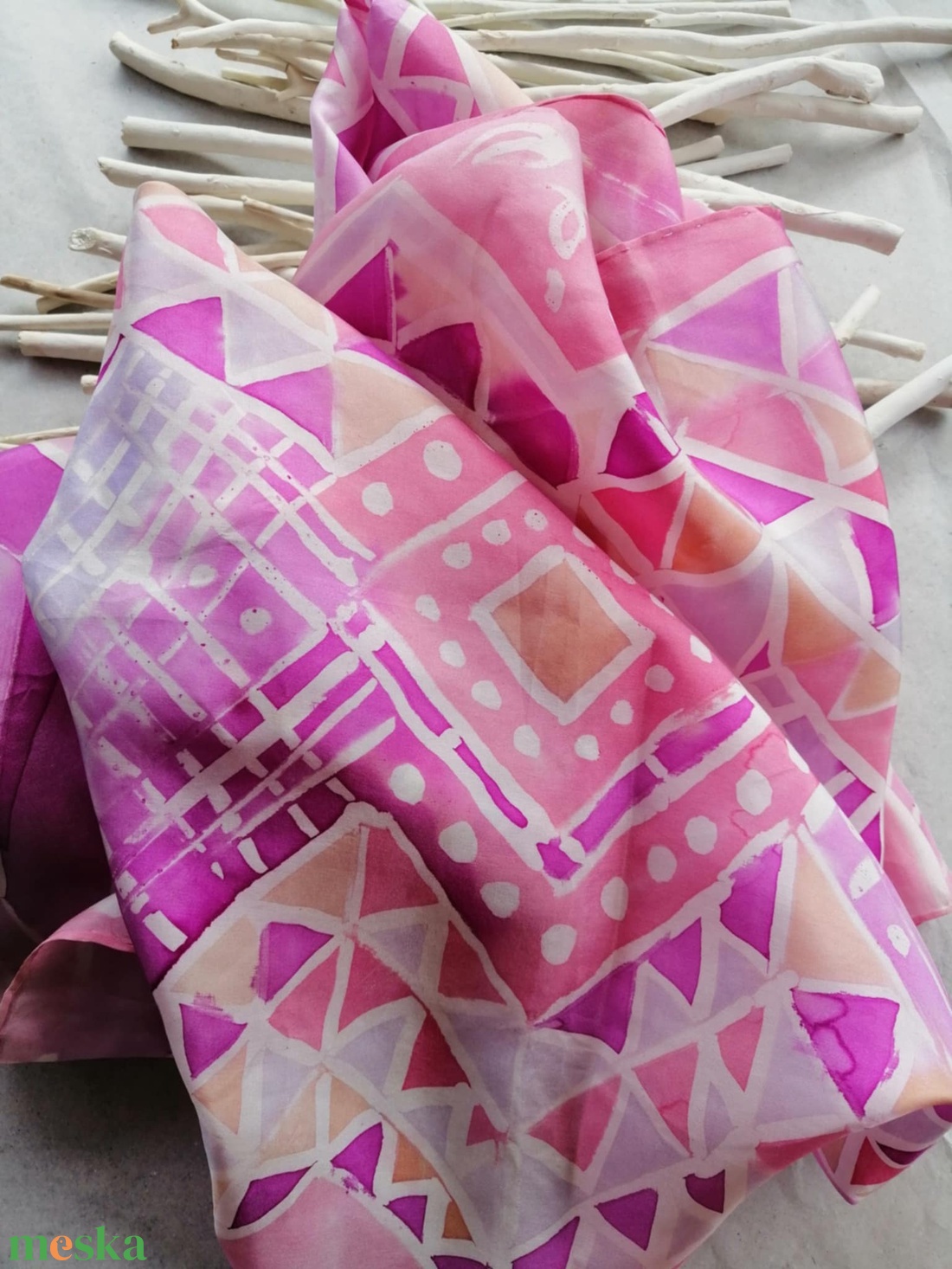 Kézi festésű valódi selyemsál rózsaszín és barack színekkel - ruha & divat - sál, sapka, kendő - sál - Meska.hu