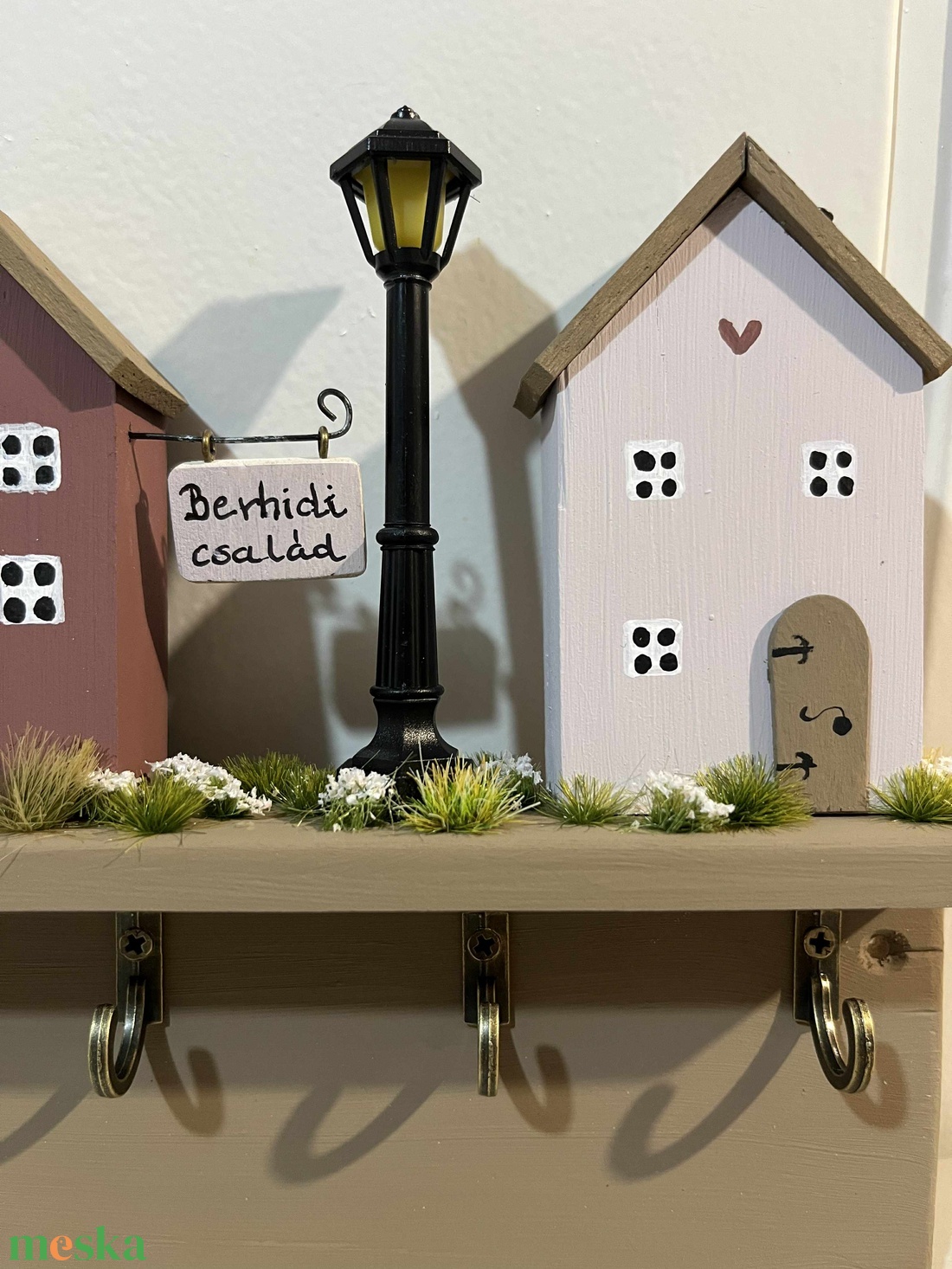 Fali kulcstartó, újrahasznosított fából - otthon & életmód - dekoráció - fali és függő dekoráció - fali kulcstartó - Meska.hu