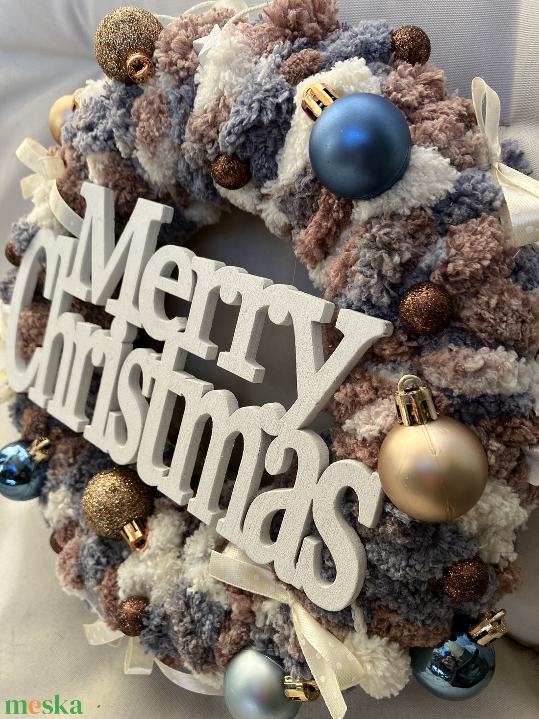 Pihe-puha karácsonyi ünnepi ajtódísz gömbökkel - karácsony - adventi díszek - adventi ajtódísz - Meska.hu