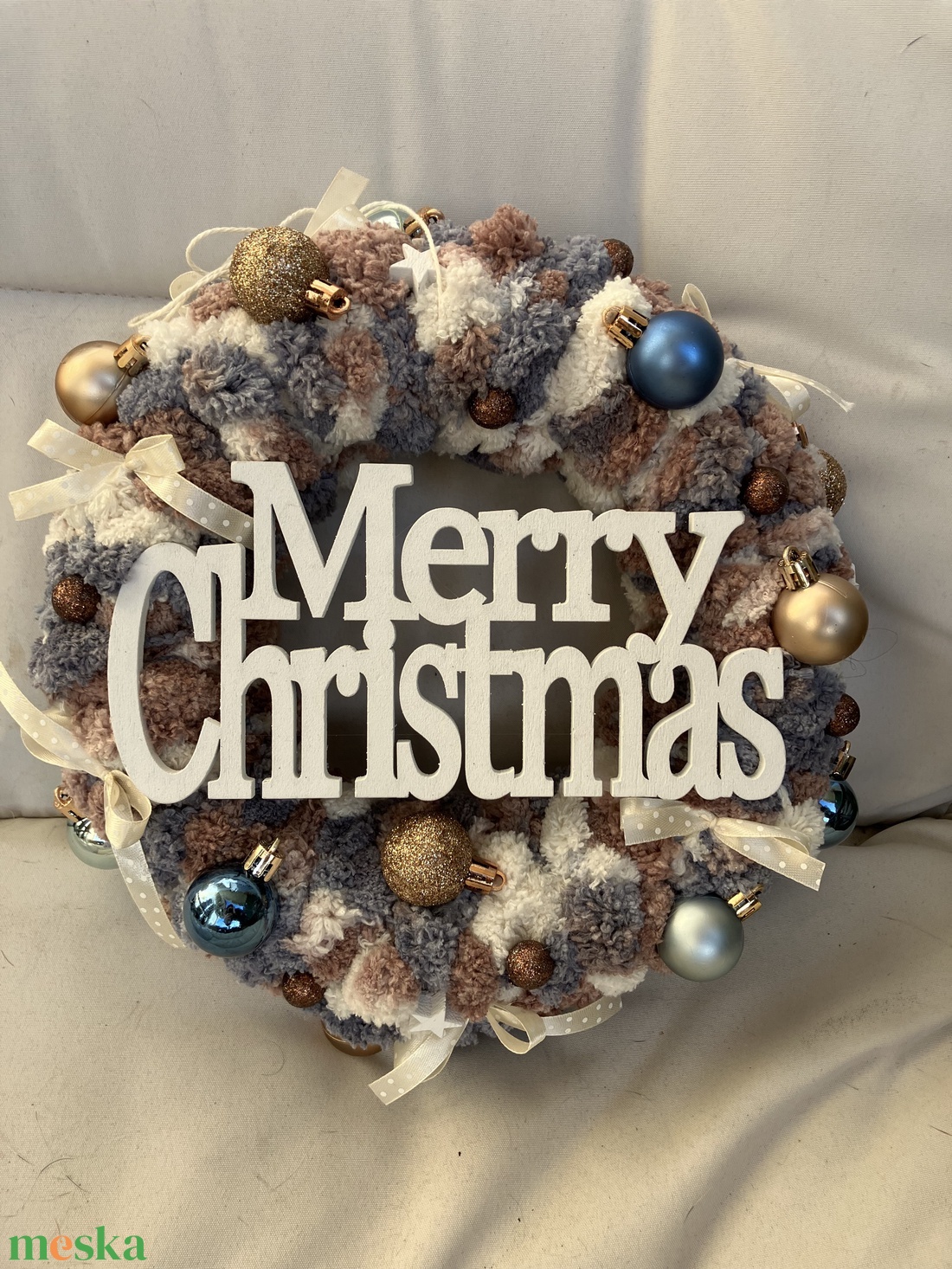 Pihe-puha karácsonyi ünnepi ajtódísz gömbökkel - karácsony - adventi díszek - adventi ajtódísz - Meska.hu