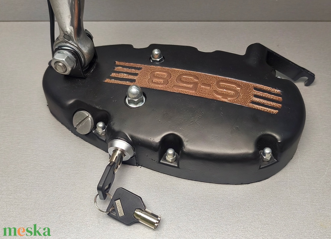 Motor alkatrészből készült asztali lámpa - otthon & életmód - lámpa - asztali lámpa - Meska.hu Motor alkatrészből készült asztali lámpa - otthon & életmód - lámpa - asztali lámpa - Meska.hu