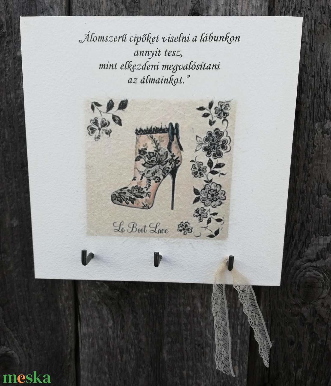 A cipőmániás kulcstartója. :-) - otthon & életmód - dekoráció - fali és függő dekoráció - fali kulcstartó - Meska.hu A cipőmániás kulcstartója. :-) - otthon & életmód - dekoráció - fali és függő dekoráció - fali kulcstartó - Meska.hu