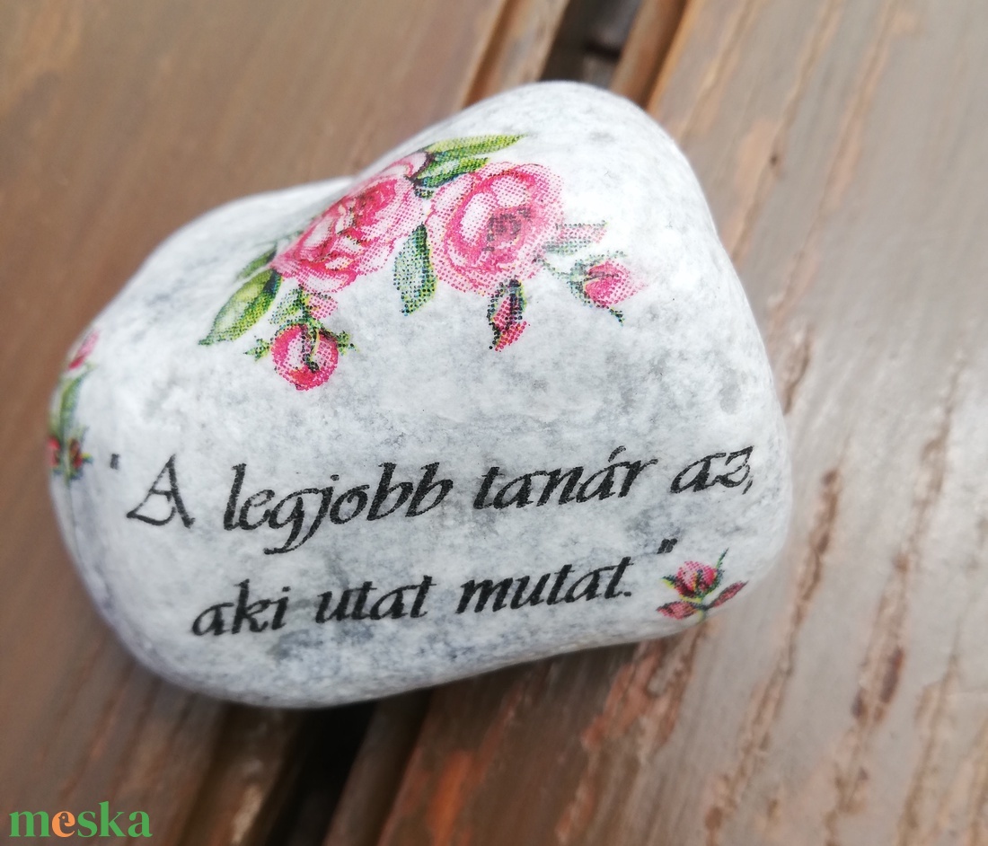 Pedagógusoknak köszönő kő. :-) (10db=1100,-/db. 3db=1300,-/db. 1db=1500,-/db.) - otthon & életmód - dekoráció - asztal és polc dekoráció - kavics & kő - Meska.hu Pedagógusoknak köszönő kő. :-) (10db=1100,-/db. 3db=1300,-/db. 1db=1500,-/db.) - otthon & életmód - dekoráció - asztal és polc dekoráció - kavics & kő - Meska.hu