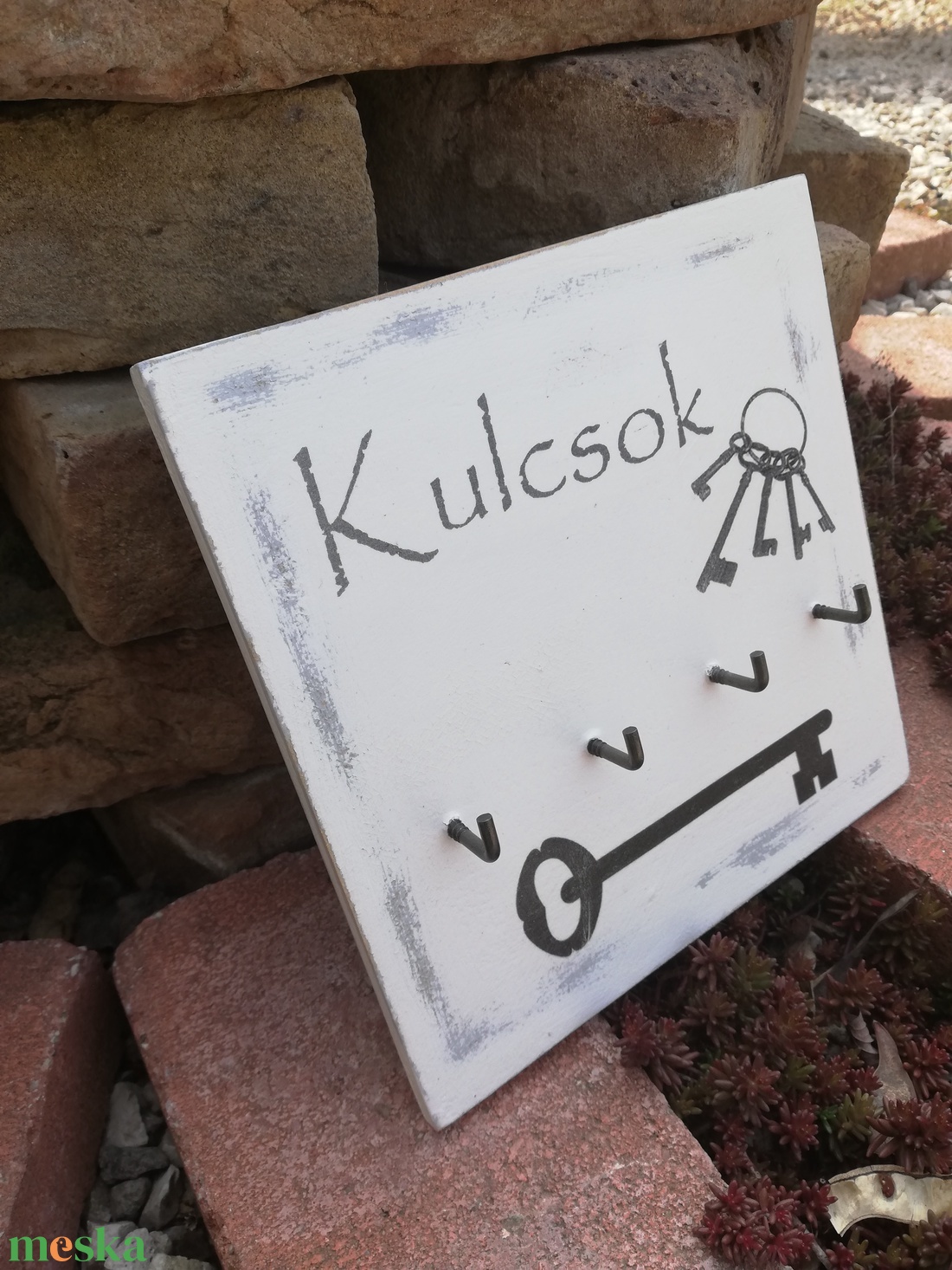 Fali kulcstartó, pajta stílusban, transzferálva. :-) - otthon & életmód - dekoráció - fali és függő dekoráció - fali kulcstartó - Meska.hu Fali kulcstartó, pajta stílusban, transzferálva. :-) - otthon & életmód - dekoráció - fali és függő dekoráció - fali kulcstartó - Meska.hu