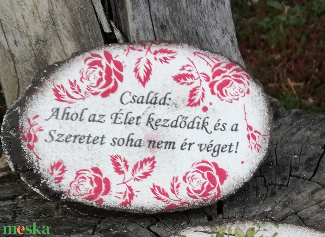 A Család...- faszelet hűtőmágnes. :-)  - otthon & életmód - konyhafelszerelés, tálalás - konyhai dekoráció - hűtőmágnes - Meska.hu