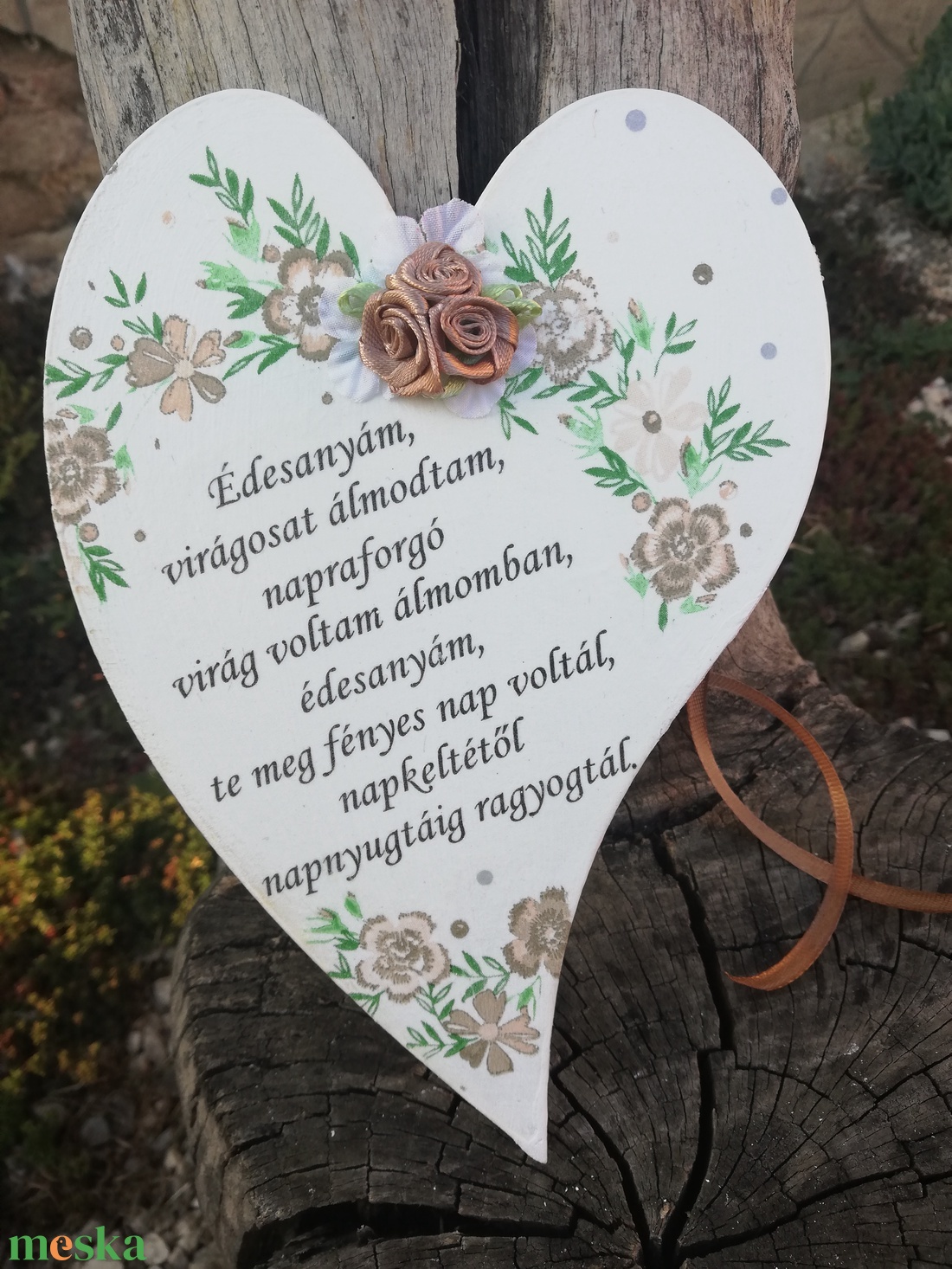 Édesanyám virágosat álmodtam... akasztós fa szív, versikével. :-) - otthon & életmód - dekoráció - kép & falikép - táblakép - Meska.hu Édesanyám virágosat álmodtam... akasztós fa szív, versikével. :-) - otthon & életmód - dekoráció - kép & falikép - táblakép - Meska.hu
