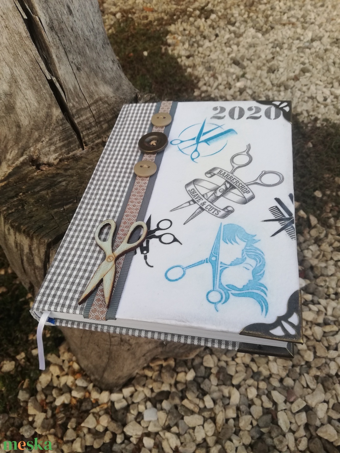 A férfi fodrász határidőnaplója. :-) - otthon & életmód - papír, írószer - jegyzetfüzet & napló - Meska.hu A férfi fodrász határidőnaplója. :-) - otthon & életmód - papír, írószer - jegyzetfüzet & napló - Meska.hu