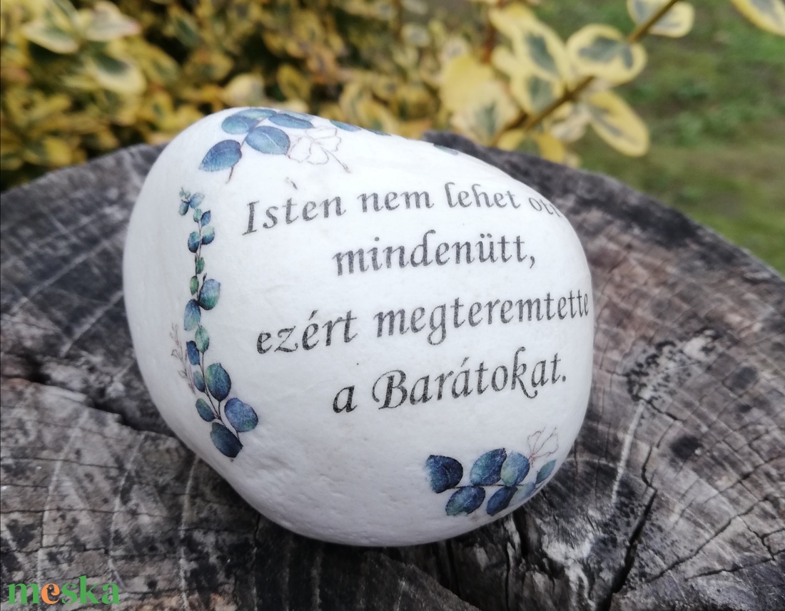 Barátok - nagyméretű kő. :-)  - otthon & életmód - dekoráció - asztal és polc dekoráció - kavics & kő - Meska.hu
