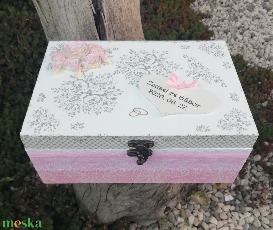 Esküvői-feliratos, 6 rekeszes Shabby díszdoboz. - RENDELHETŐ - esküvő - emlék & ajándék - doboz - Meska.hu Esküvői-feliratos, 6 rekeszes Shabby díszdoboz. - RENDELHETŐ - esküvő - emlék & ajándék - doboz - Meska.hu