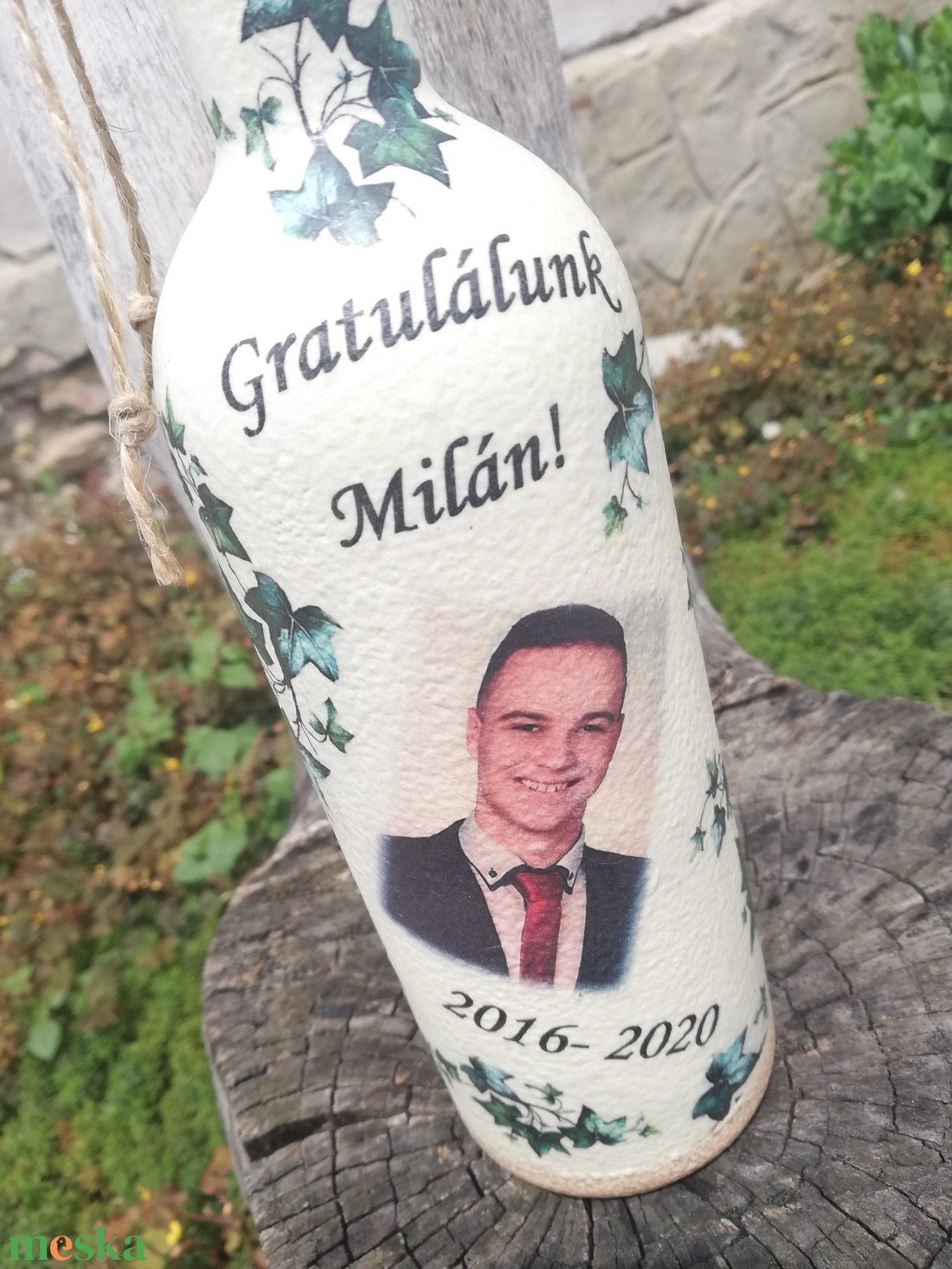 Fényképes és feliratos italosüveg, ballagásra. :-) - otthon & életmód - dekoráció - asztal és polc dekoráció - díszüveg - Meska.hu Fényképes és feliratos italosüveg, ballagásra. :-) - otthon & életmód - dekoráció - asztal és polc dekoráció - díszüveg - Meska.hu