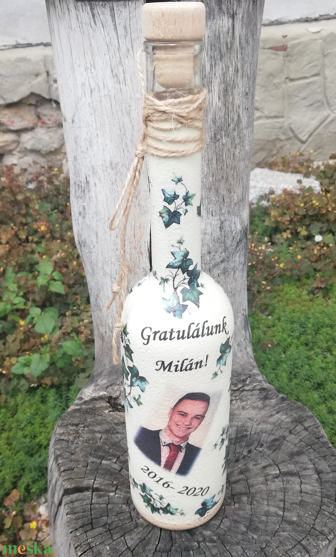 Fényképes és feliratos italosüveg, ballagásra. :-) - otthon & életmód - dekoráció - asztal és polc dekoráció - díszüveg - Meska.hu Fényképes és feliratos italosüveg, ballagásra. :-) - otthon & életmód - dekoráció - asztal és polc dekoráció - díszüveg - Meska.hu