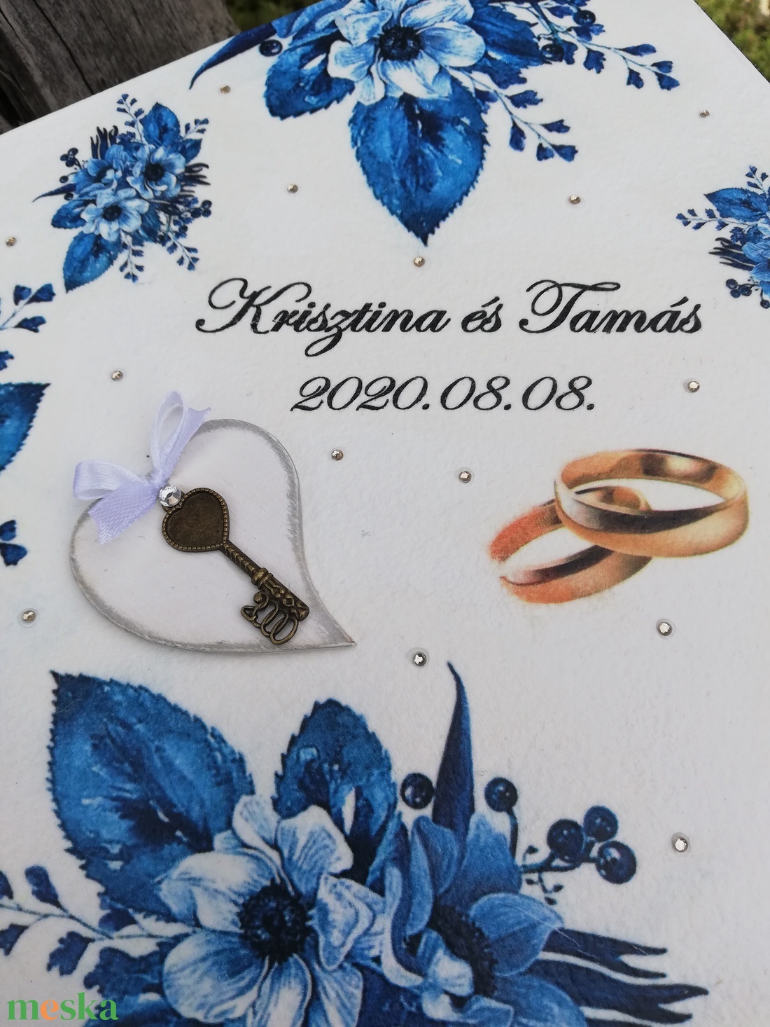 Esküvői díszdoboz, karikagyűrű párral. :-) - RENDELHETŐ - esküvő - emlék & ajándék - doboz - Meska.hu