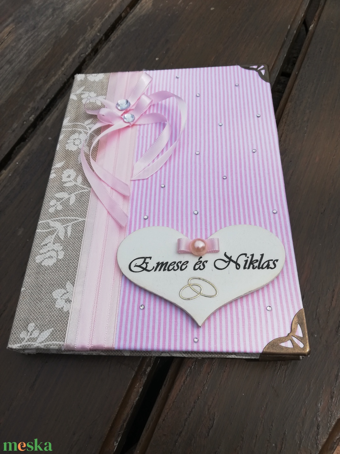 Elegáns vendégkönyv esküvőre, egyedi felirattal vagy akár fotóval is.   :-) - esküvő - emlék & ajándék - vendégkönyv - Meska.hu