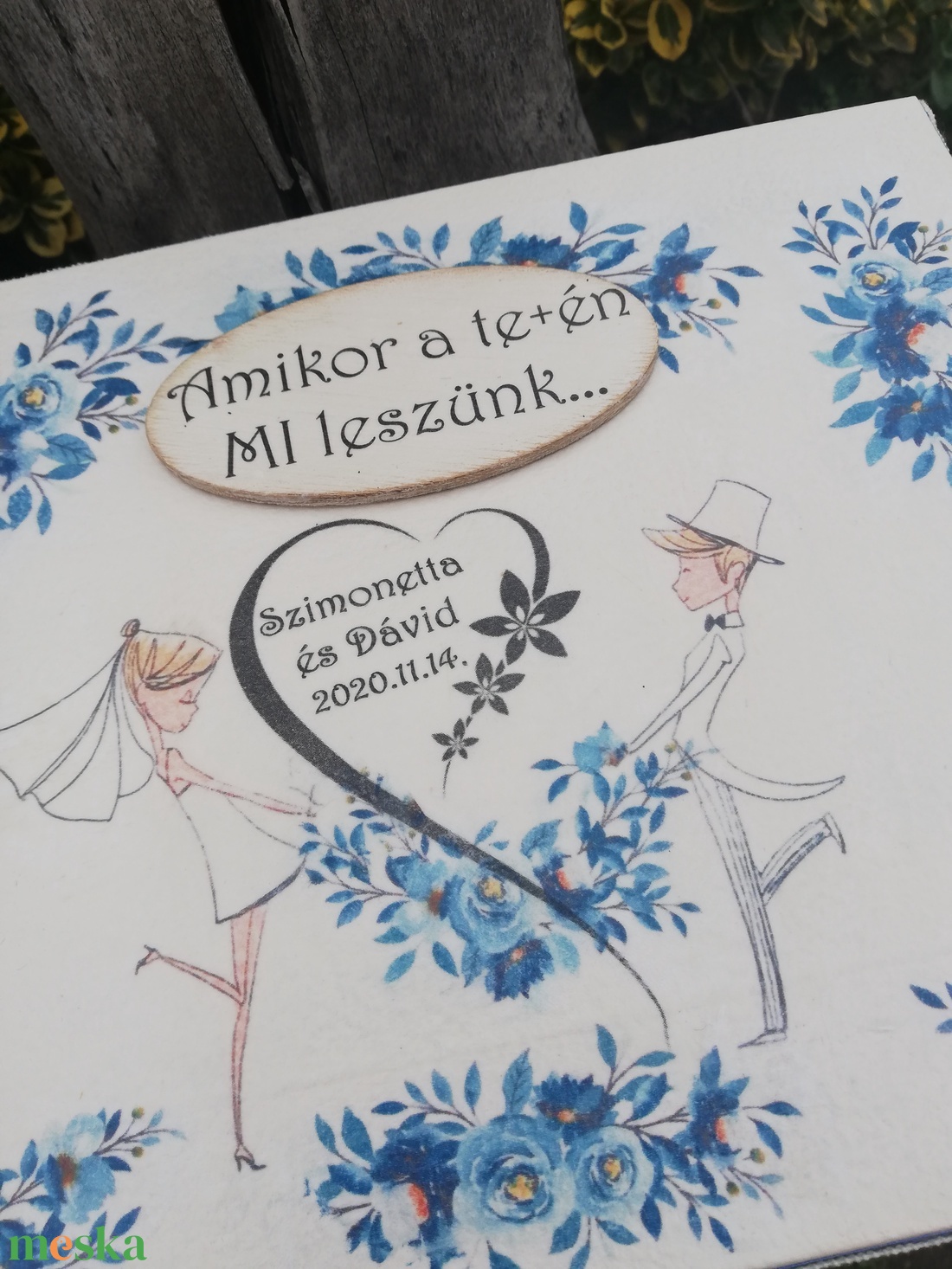 12 rekeszes ajándékátadó doboz esküvőre, nászpárral, egyedi mintával, felirattal. :-)  - esküvő - emlék & ajándék - doboz - Meska.hu