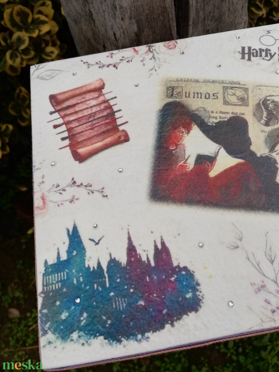 Harry Potter, 6 rekeszes ajándékátadó doboz, születésnapra. :-) - otthon & életmód - papír, írószer - ajándékozás kellékei - ajándékzsák, csomagolás - Meska.hu Harry Potter, 6 rekeszes ajándékátadó doboz, születésnapra. :-) - otthon & életmód - papír, írószer - ajándékozás kellékei - ajándékzsák, csomagolás - Meska.hu