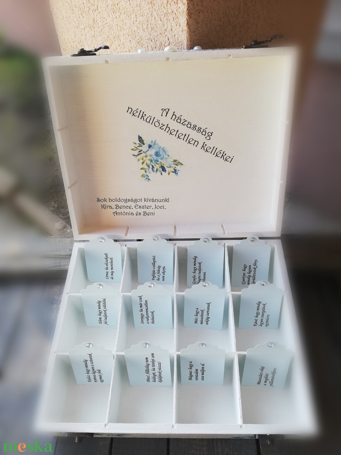 12 rekeszes ajándékátadó doboz esküvőre, egyedi mintákkal, fotótranszferrel. :-) - esküvő - emlék & ajándék - doboz - Meska.hu 12 rekeszes ajándékátadó doboz esküvőre, egyedi mintákkal, fotótranszferrel. :-) - esküvő - emlék & ajándék - doboz - Meska.hu