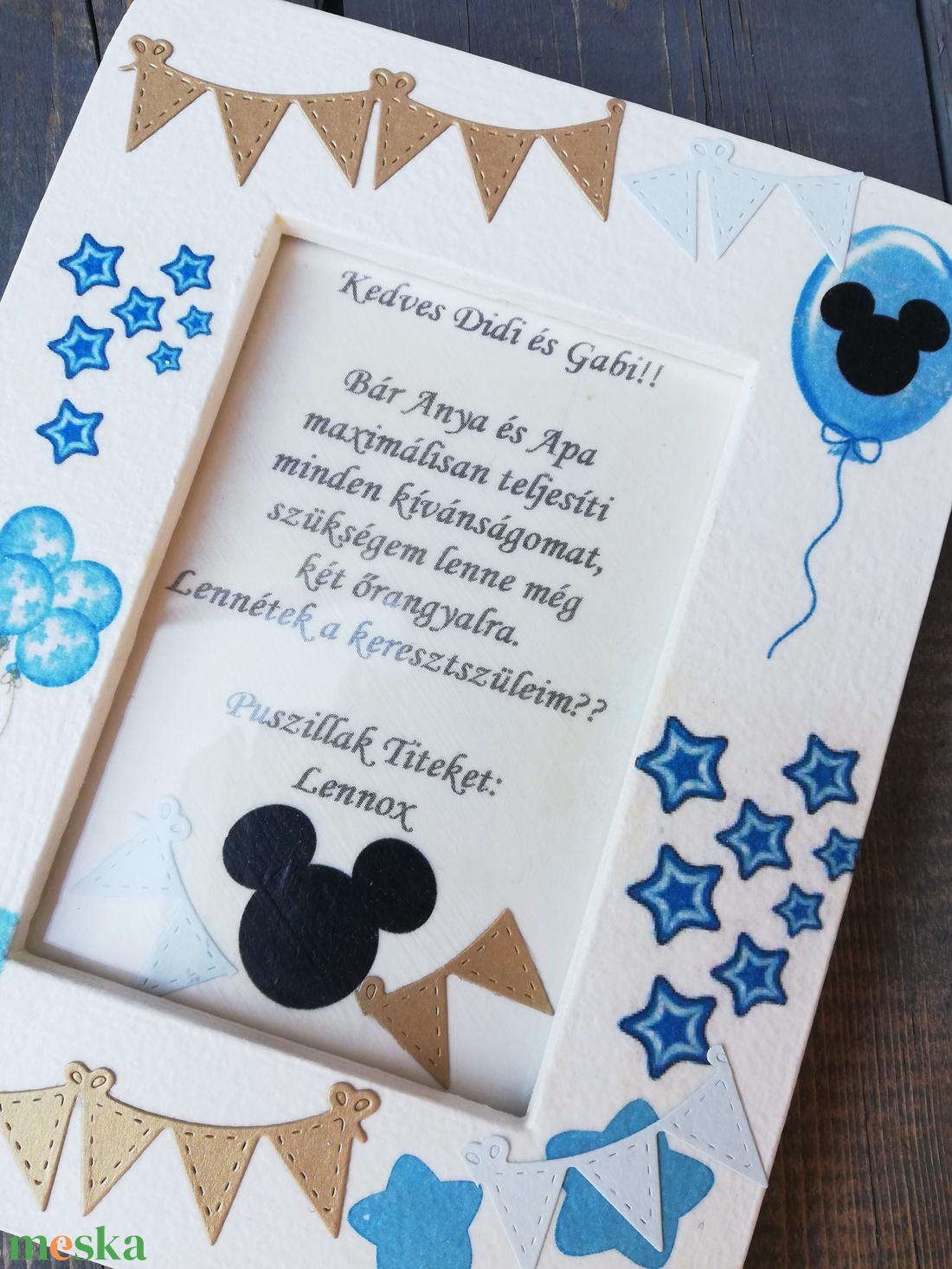 Keresztszülő felkérő fotókeret, egyedi Mickey egér mintákkal. - RENDELHETŐ - otthon & életmód - dekoráció - fali és függő dekoráció - felirat - Meska.hu Keresztszülő felkérő fotókeret, egyedi Mickey egér mintákkal. - RENDELHETŐ - otthon & életmód - dekoráció - fali és függő dekoráció - felirat - Meska.hu