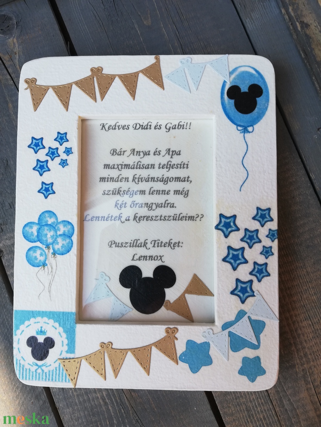 Keresztszülő felkérő fotókeret, egyedi Mickey egér mintákkal. - RENDELHETŐ - otthon & életmód - dekoráció - fali és függő dekoráció - felirat - Meska.hu Keresztszülő felkérő fotókeret, egyedi Mickey egér mintákkal. - RENDELHETŐ - otthon & életmód - dekoráció - fali és függő dekoráció - felirat - Meska.hu