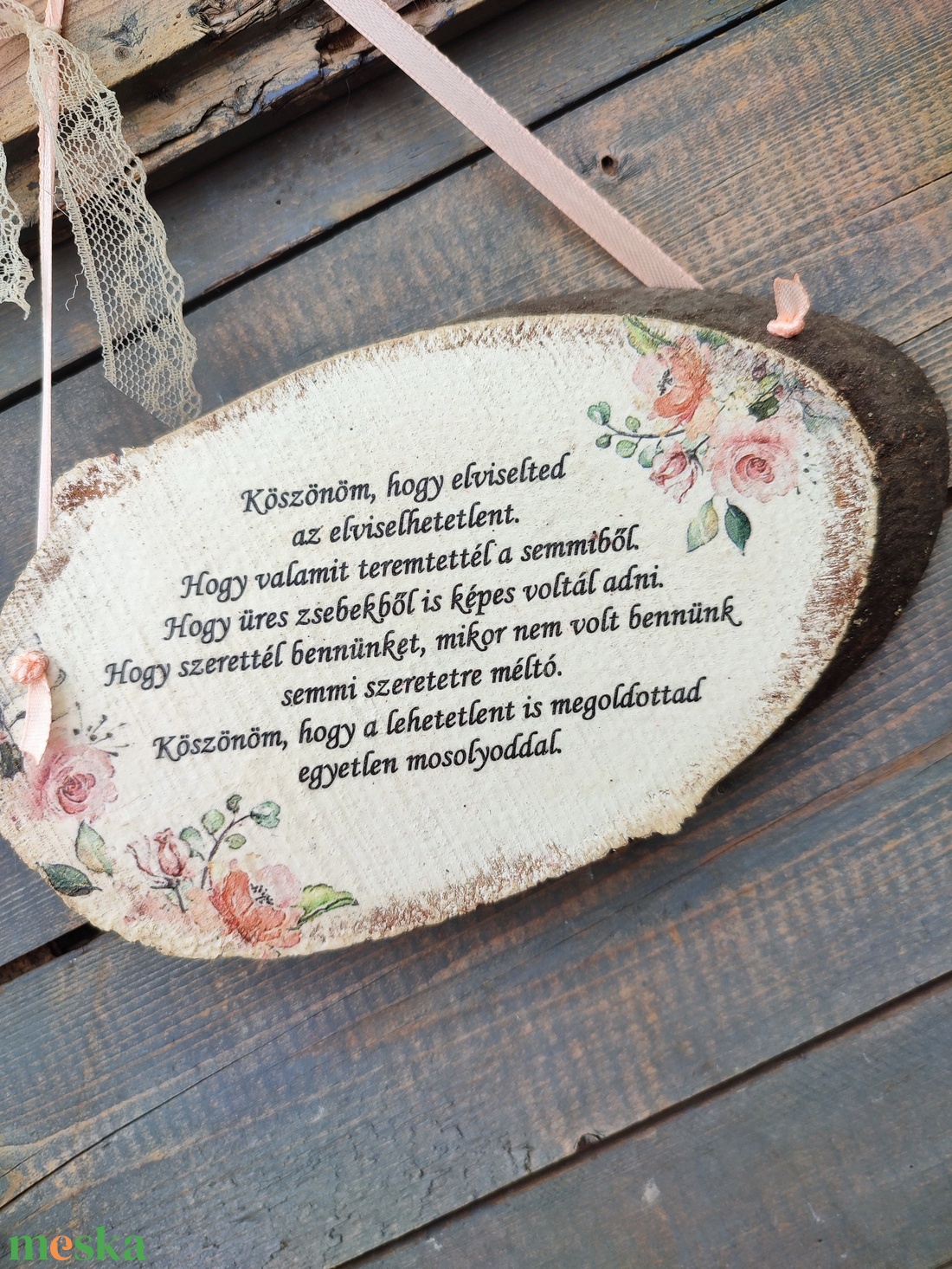Édesanyának... akasztós fa szelet, versikével. :-) - otthon & életmód - dekoráció - kép & falikép - táblakép - Meska.hu Édesanyának... akasztós fa szelet, versikével. :-) - otthon & életmód - dekoráció - kép & falikép - táblakép - Meska.hu