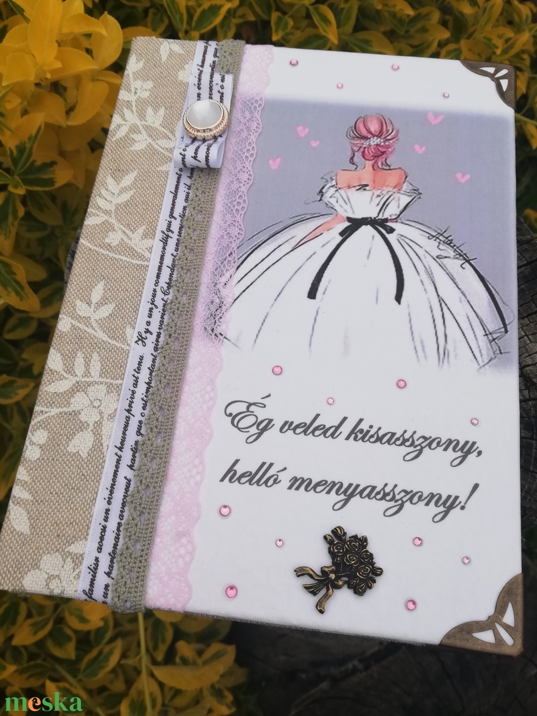 Egyedi mintás napló eljegyzésre vagy esküvőre a barátnők üzeneteivel. :-) - esküvő - emlék & ajándék - vendégkönyv - Meska.hu Egyedi mintás napló eljegyzésre vagy esküvőre a barátnők üzeneteivel. :-) - esküvő - emlék & ajándék - vendégkönyv - Meska.hu